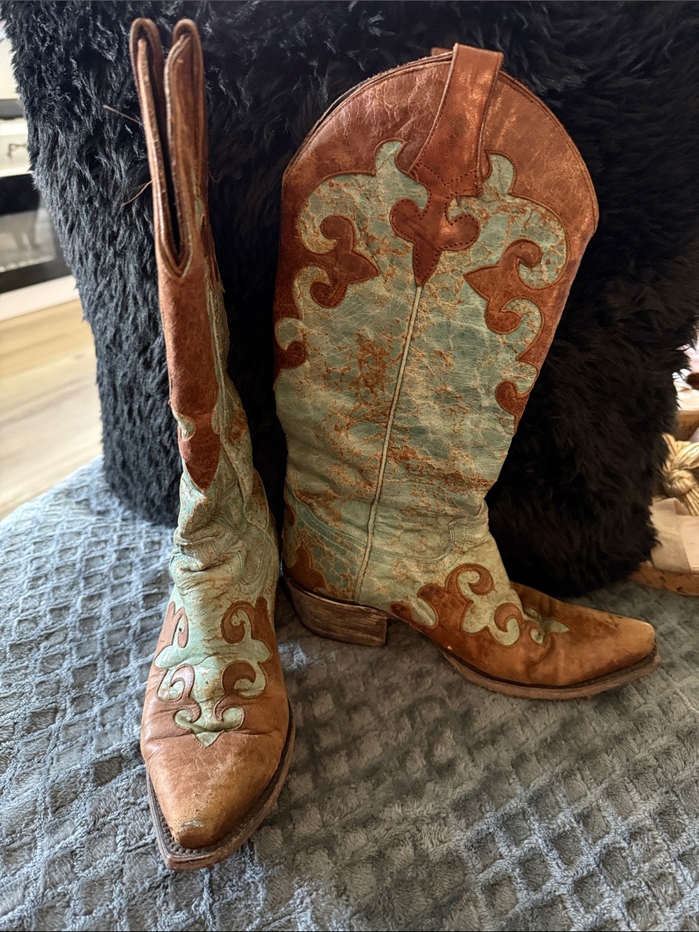Women's Two-Tone LANE Western Heeled Boots — Brown and Turquoise